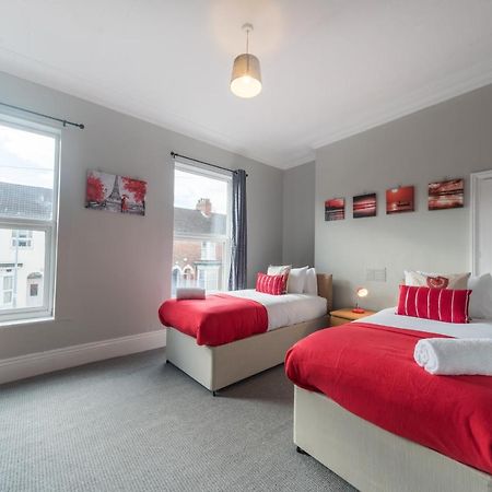 3 Bedroom Saks - 2 Living Area House In Newland Ave Hull Kingston upon Hull Eksteriør billede