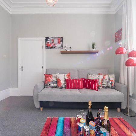 3 Bedroom Saks - 2 Living Area House In Newland Ave Hull Kingston upon Hull Eksteriør billede