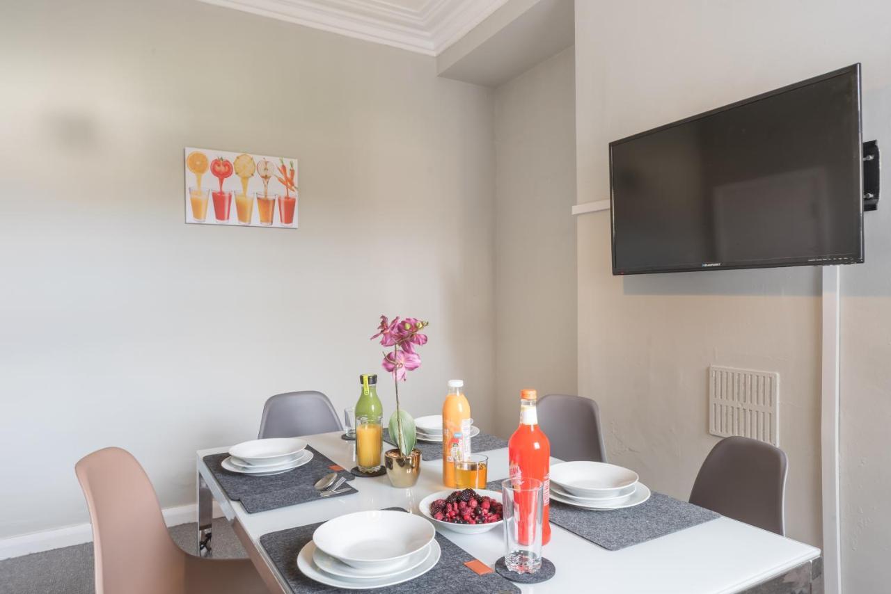 3 Bedroom Saks - 2 Living Area House In Newland Ave Hull Kingston upon Hull Eksteriør billede