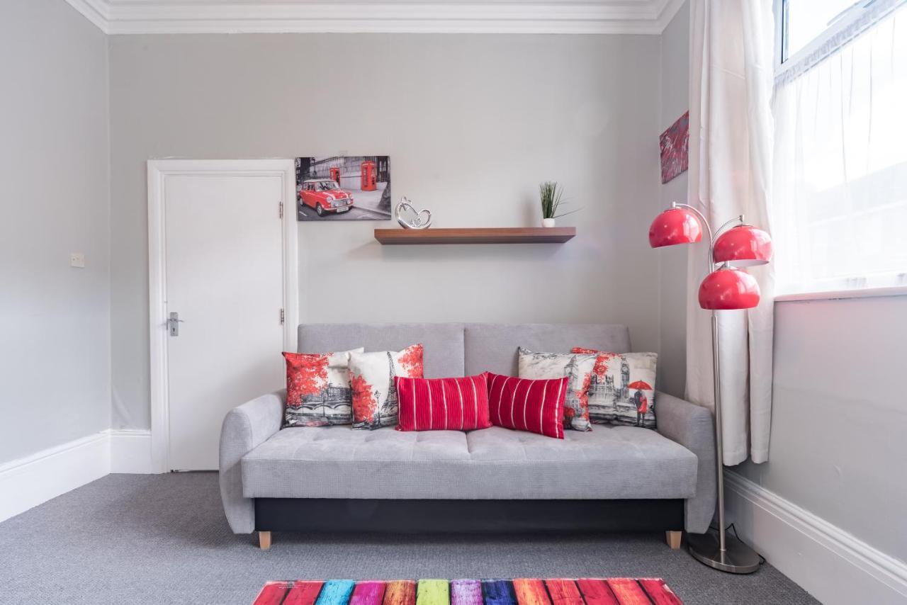 3 Bedroom Saks - 2 Living Area House In Newland Ave Hull Kingston upon Hull Eksteriør billede