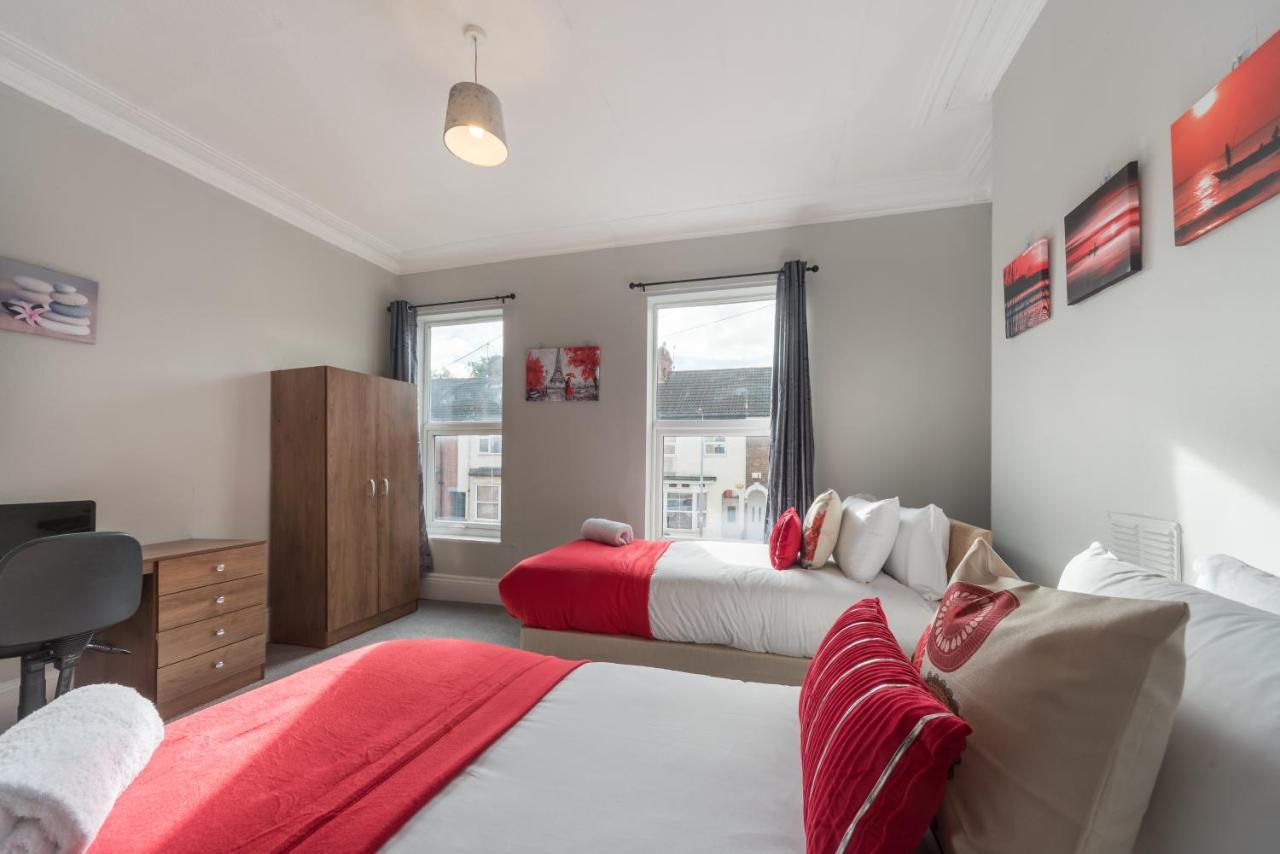 3 Bedroom Saks - 2 Living Area House In Newland Ave Hull Kingston upon Hull Eksteriør billede