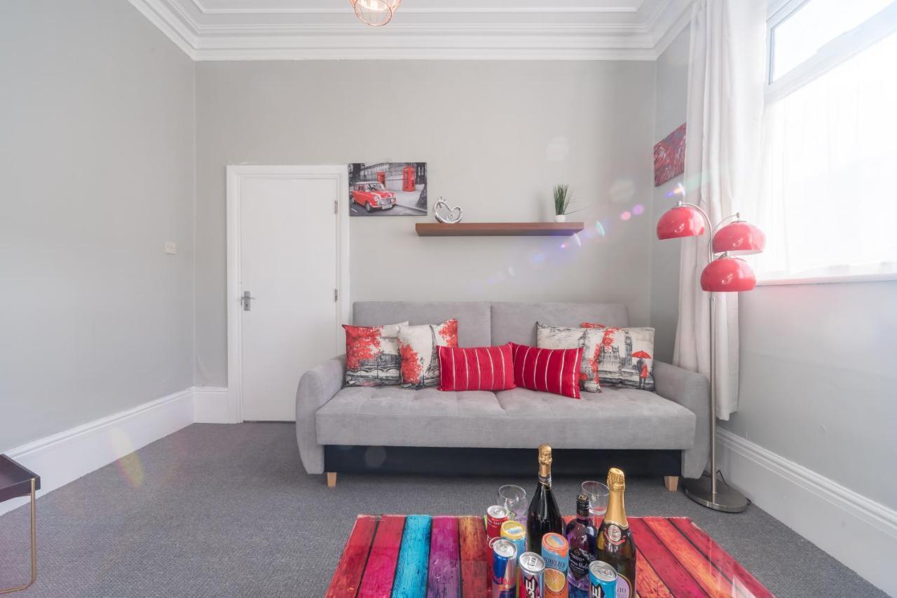 3 Bedroom Saks - 2 Living Area House In Newland Ave Hull Kingston upon Hull Eksteriør billede